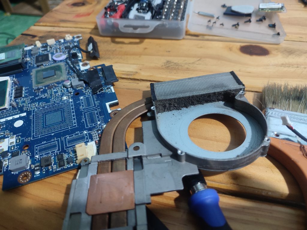 dịch vụ máy tính Mỹ Tho, cài win mỹ tho, cài macos mỹ tho, vệ sinh laptop mỹ tho